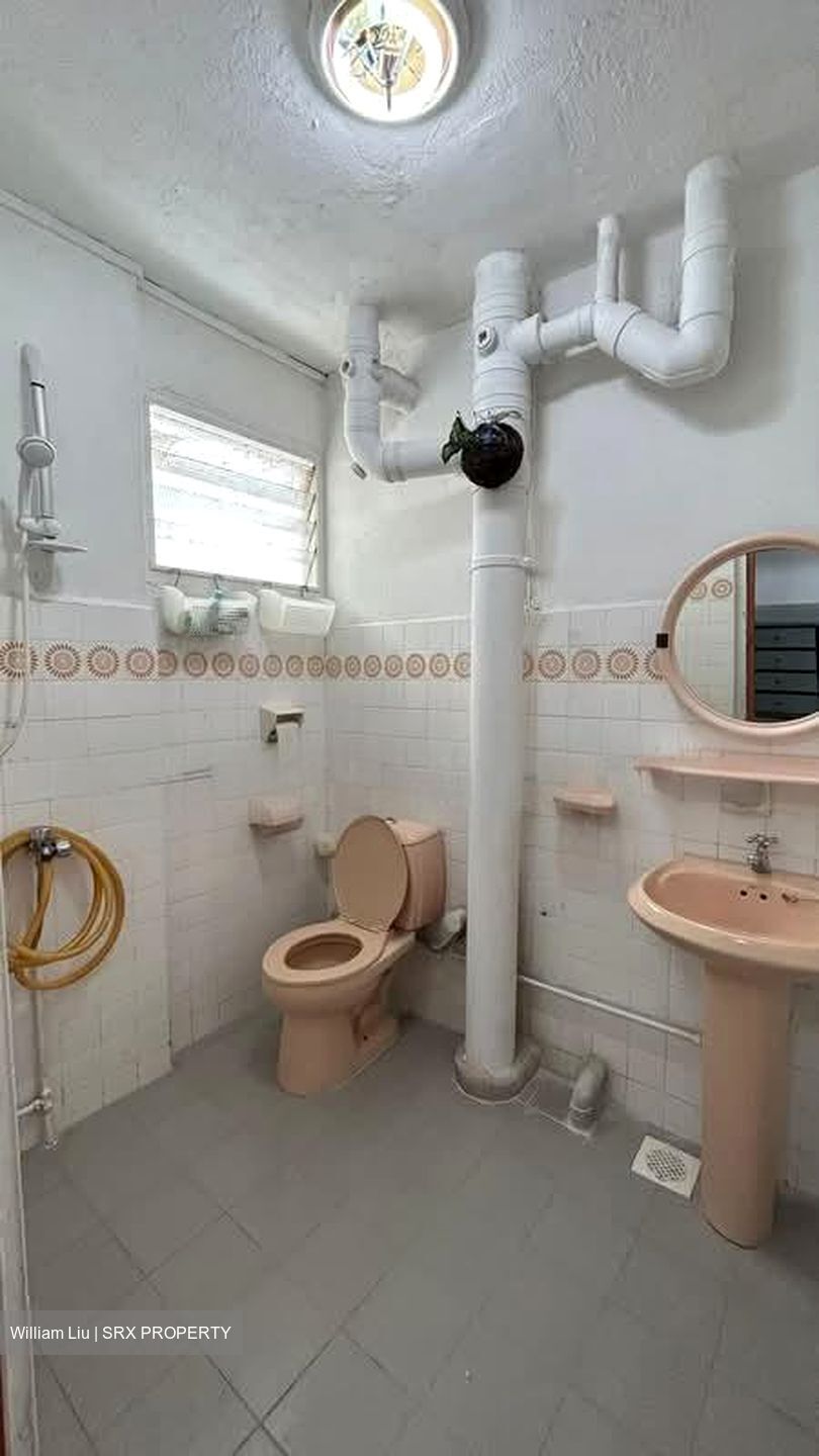 Blk 238 Jurong East Street 21 (Jurong East), HDB 5 Rooms #538001161